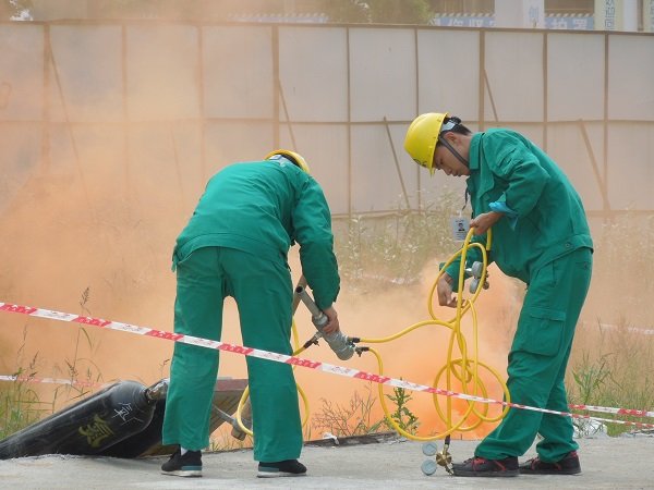 ��Ӯ���ʡ�(�й���)���޹�˾����