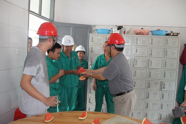 2015�����ο���˶�